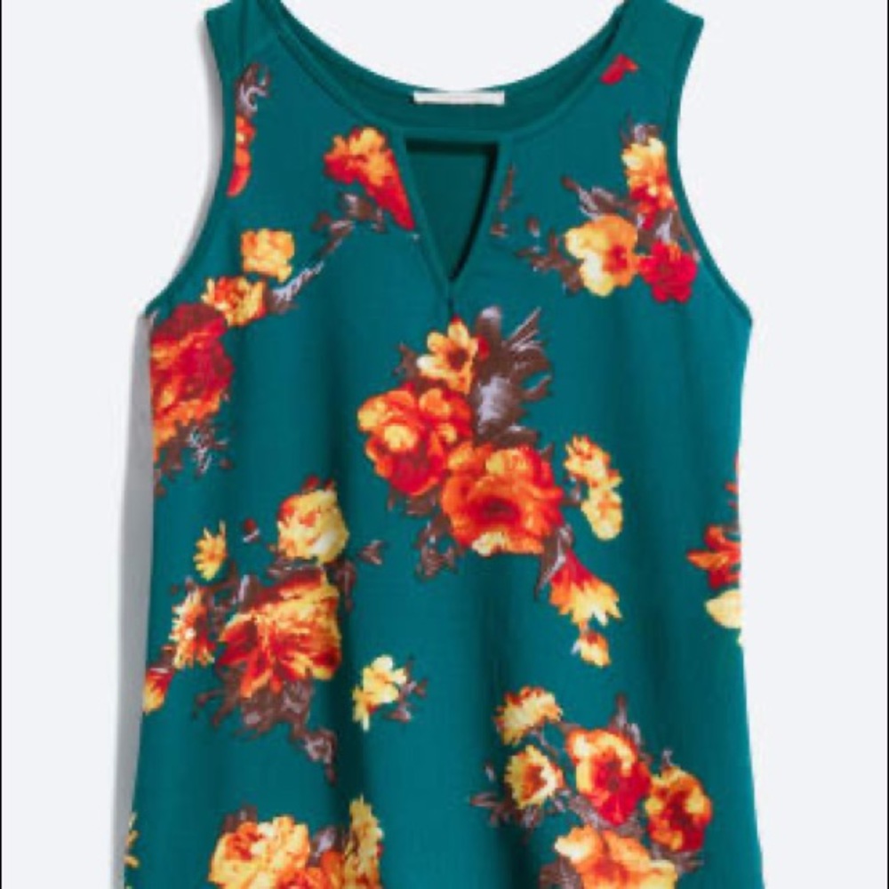 Market & Spruce Floral Swing Tank Top with Keyhole Neck